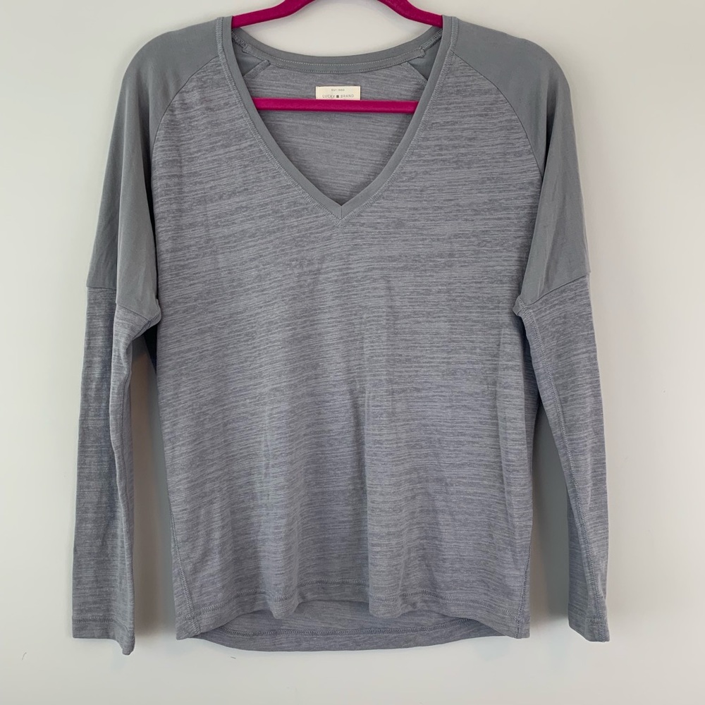 Lucky Brand Long Sleeve Classic V-Neck Tee Shirt S